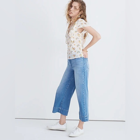 Madewell Countryside Blooms Silk Carmelina Flutter-Sleeve Top - Picture 5 of 10